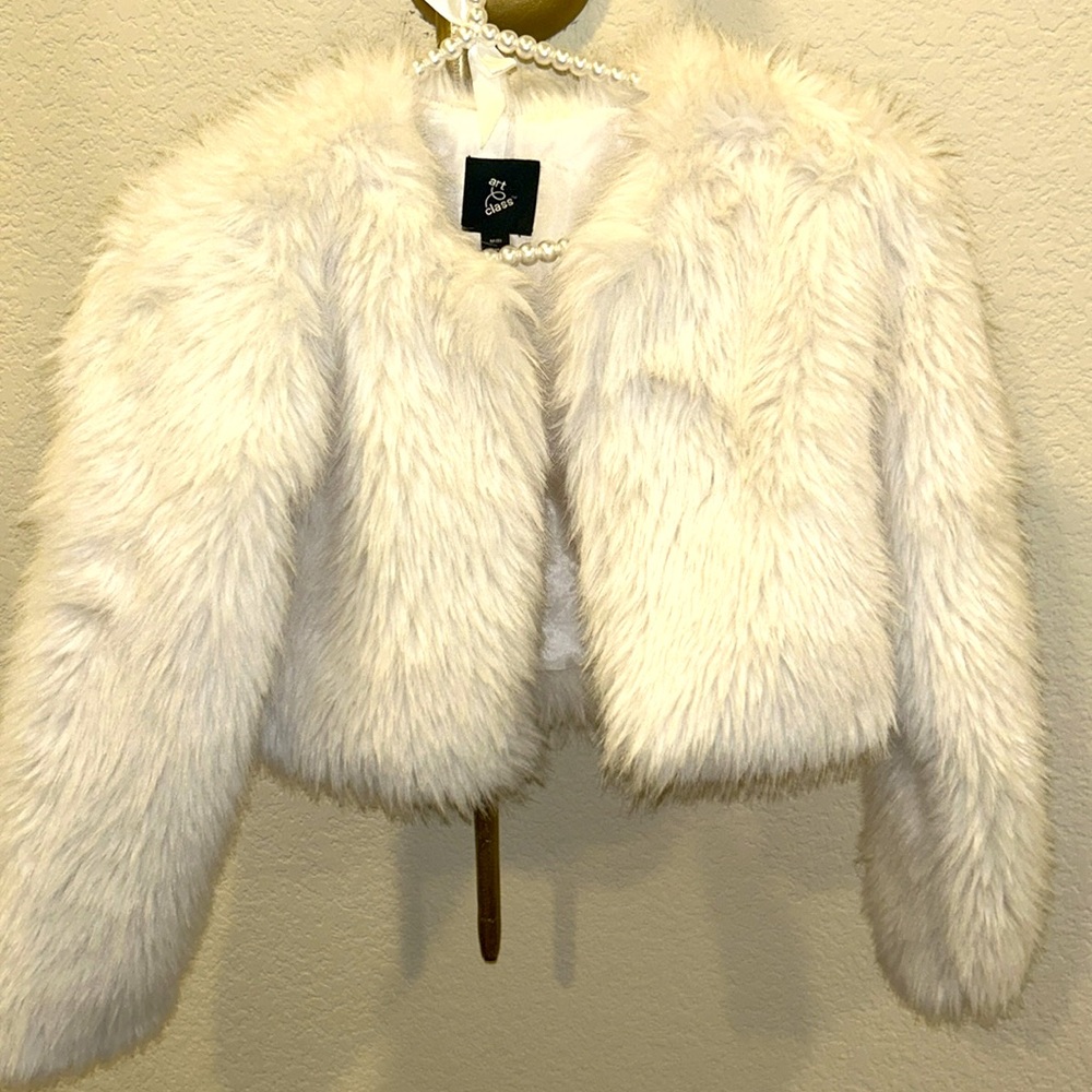 Art Class white fur girls shrug/ jacket M(8)